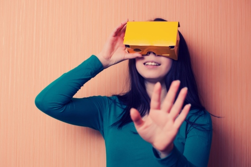 VR-teknik kan användas på många olika sätt för undervisning i språk, kultur och litteratur. Foto: Most Photos